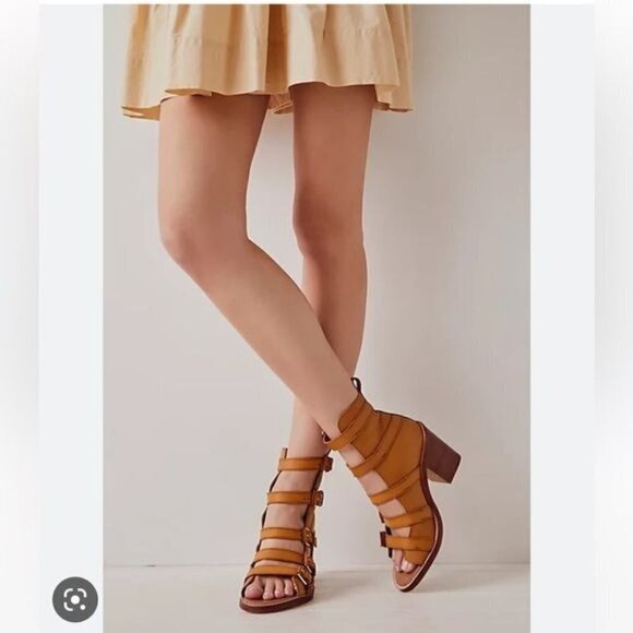 Free People Buckle Up Baby Block Heels Strappy Tan Open Boot EU 37.5 US 7.5 NEW - Picture 1 of 6